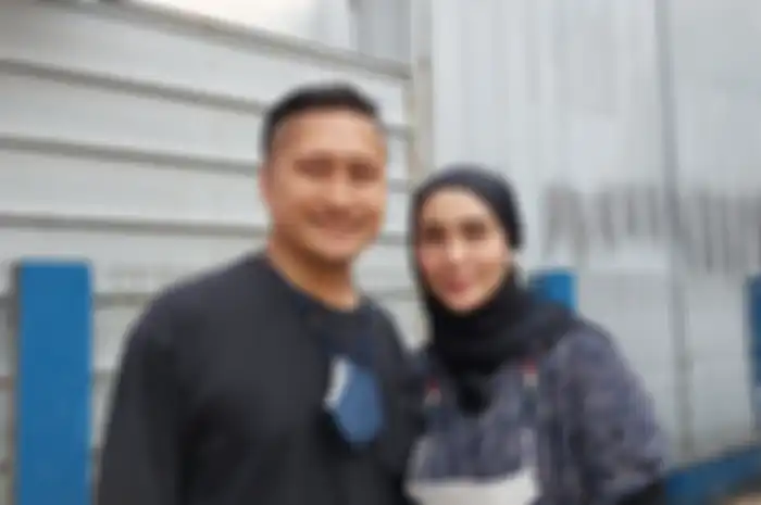 Fenita Arie saat ditemui Grid.ID bersama Arie Untung di kawasan Fatmawati, Jakarta Selatan, Sabtu (2/7/2022).