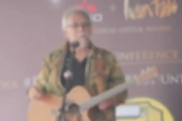 Iwan Fals jadi brand ambassador Mitsubishi Fuso