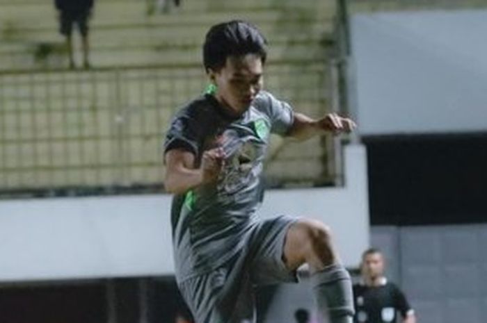 Pemain Persebaya, Muhammad Iqbal.