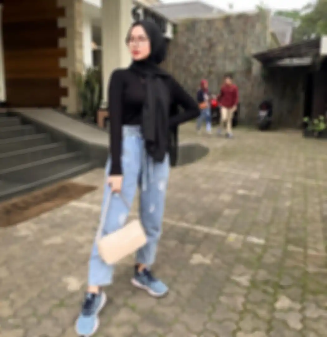Tips stylish jeans hijaber ala Nabilrach