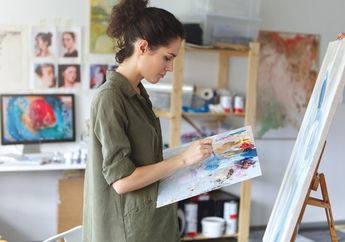 6 Zodiak yang Berbakat Jadi Seniman, Kreatif Banget Nggak Ada Lawan!