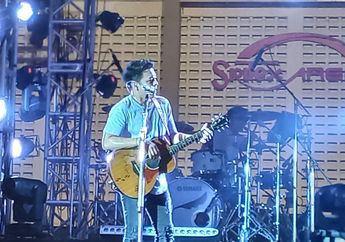Geger Bikin Panggung Bergoyang hingga Jadi Pemuas Rasa Haus Warga Solo Usai Sekian Lama, Ariel NOAH Sukses Gelar Konser di GOR Sritex Arena