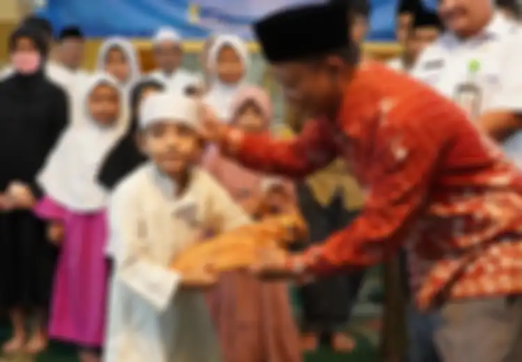 Kompas Gramedia Gelar Forum Silaturahmi Warga dan Santunan Yatim
