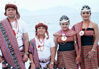 Amora Fix Resmi Ikuti Jejak KD Jadi Penyanyi Meski Sempat Ditentangnya, Raul Lemos Diam-diam Mewek Saat Saksikan Momen Bersejarah sang Anak Dikontrak Label Besar Ini