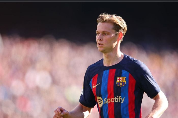 Gelandang Barcelona, Frenkie de Jong, bukan incaran utama Manchester United, melainkan Ousmane Dembele.