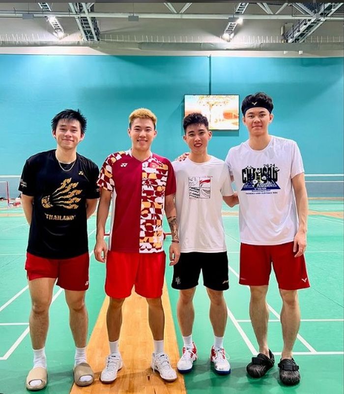 Unggahan Loh Kean Yew bersama rekan sparringnya termasuk Lee Zii Jia