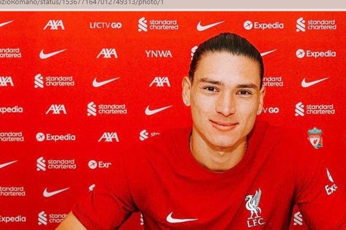 Darwin Nunez resmi bergabung dengan Liverpool.