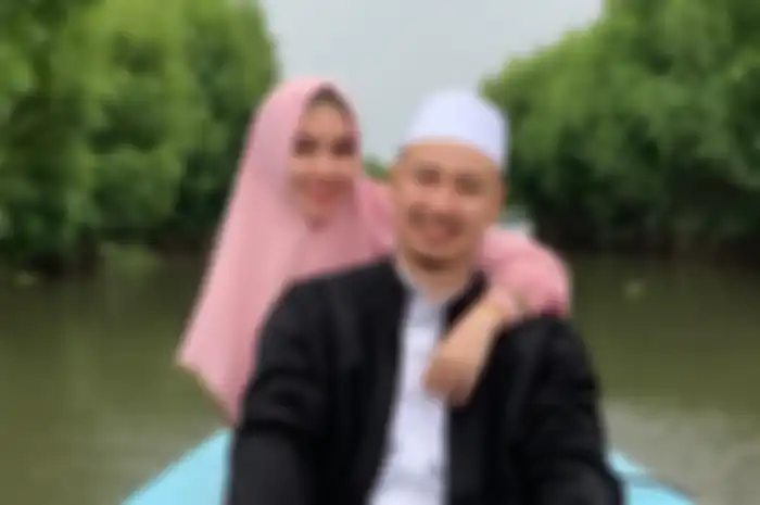 Kartika Putri dan Habib Usman