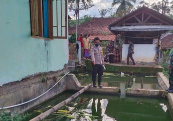 Ditinggal Melayat, Tiga Anak di Tasikmalaya Ditemukan Tewas Tenggelam di Sebuah Kolam, Warga Langsung Histeris Saksikan Jenazah Korban Mengapung!
