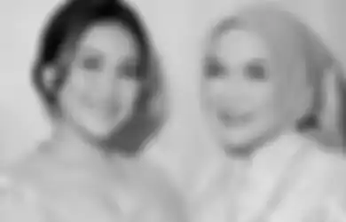 Rumah Gedongannya Terletak di Gang Sempit, Intip Potret Ayu Ting Ting dan Umi Kalsum Rela Telusuri Jalanan Kampung yang Gelap Demi Tarawih Bareng Keluarga, Nenek Bilqis: Bisa Kumpul