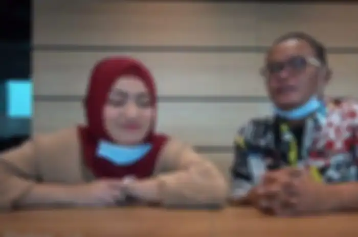 Sule dan Nathalie Holscher