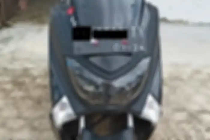 Cuma hari ini beli motor Yamaha NMAX gratis Honda Scoopy