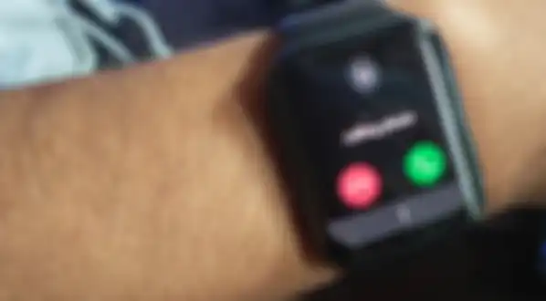 Panggilan telfon melalui Oppo Watch