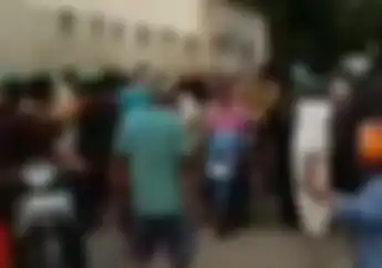 Kena Batunya... Motor Kehabisan Bensin saat Beraksi, Jambret Tewas Dihakimi Massa di Surabaya