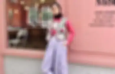5 Inspirasi Outfit Hijab Pakai Mesh Top Biar Kece dan Kekinian