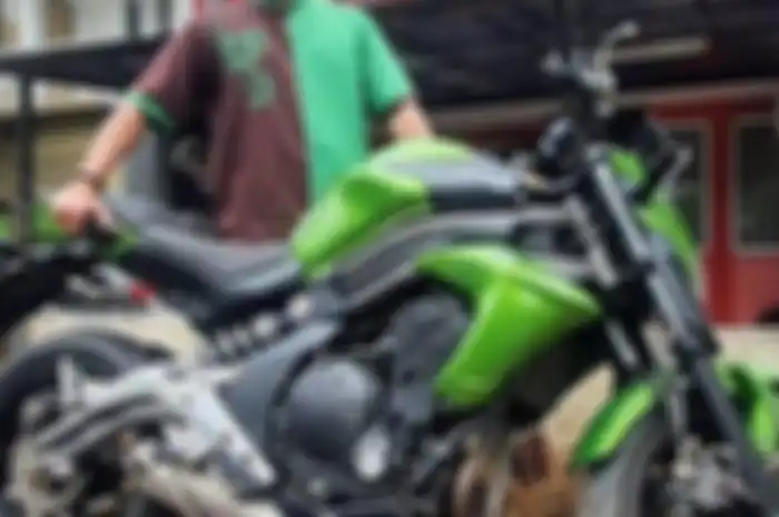 Ingat moge Kawasaki Ninja ER-6n milik Alm Ustaz Jefri Al Buchori alias Uje? Keluarga putuskan untuk menjualnya.