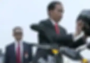 Pamer Stoppie dan Terbang Naik Moge di Asian Games, Warga Australia Bilang Presiden Jokowi Seperti Tom Cruise
