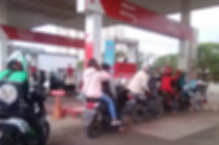 Harga bensin Pertalite dijual Rp 6.450 perliter setara harga Premium, imbas harga minyak dunia turun?