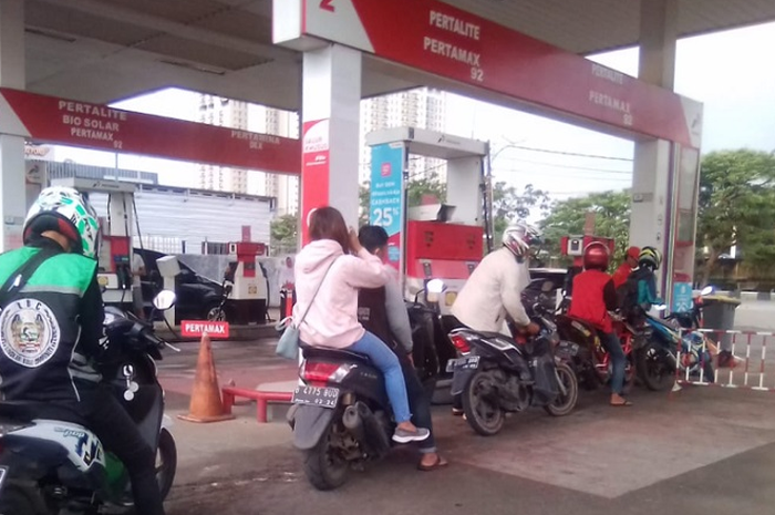  Bikers harus waspada bensin basi, bagaimana cara mengetahuinya.