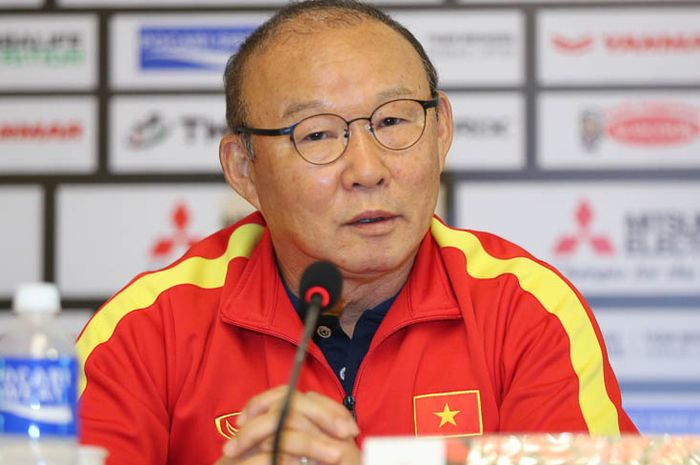 Pelatih Timnas Vietnam, Park Hang-seo, dalam konferensi pers menjelang tampil di Piala AFF 2022.