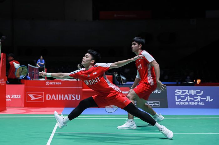 Ganda putra Indonesia, Leo Rolly Carnando/Daniel Marthin saat tampil pada babak pertama Japan Open 2023 di Yoyogi 1st Gymnasium, Tokyo, Jepang, Rabu (26/7/2023).