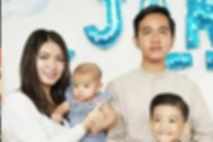 Keluarga Gibran Rakabuming Raka dan Selvi Ananda