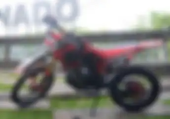 Honda CRF 150L Dimodifikasi Bertahap Macam Kredit Lunas Tapi Dicicil