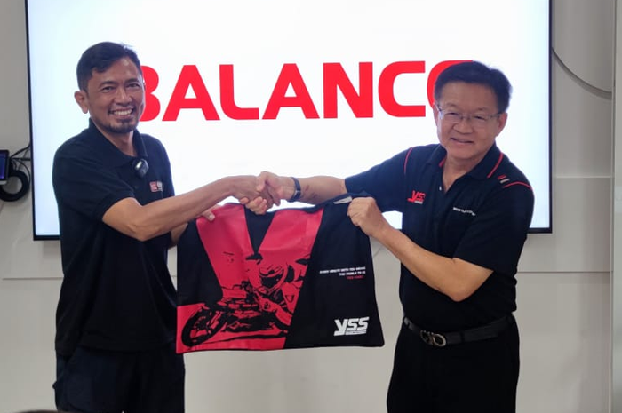 Pinyo Panichgasem, pendiri dan CEO pabtikan sok YSS dari Thailand (kanan), pengembangan YSS dari Belanda 