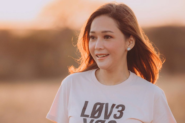 Rahasia Tampil Glowing Tanpa Mengandalkan Skincare dan Makeup, Cukup Hindari Mengonsumsi 5 Makanan ini agar Wajah Tampak Flawless Alami!