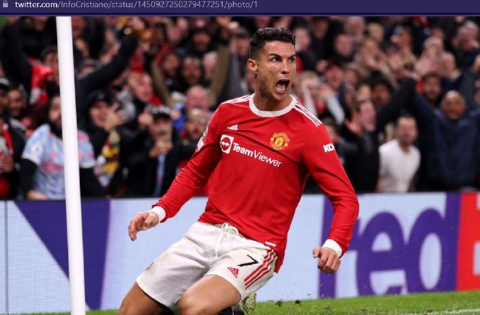 Megabintang Manchester United, Cristiano Ronaldo, merayakan gol ke gawang Atalanta di Stadion Old Trafford dalam matchday ketiga Grup F Liga Champions 2021-2022, Rabu (20/10/2021) waktu setempat atau Kamis pukul 02.00 WIB. 