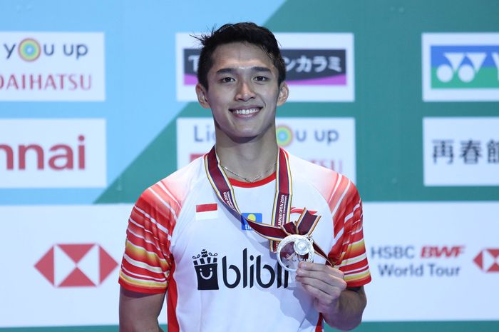 Jonatan Christie saat berada di podium runner-up Japan Open 2019, di Musashino Forest Sport Plaza, Tokyo, Jepang, Minggu (28/7/2019).