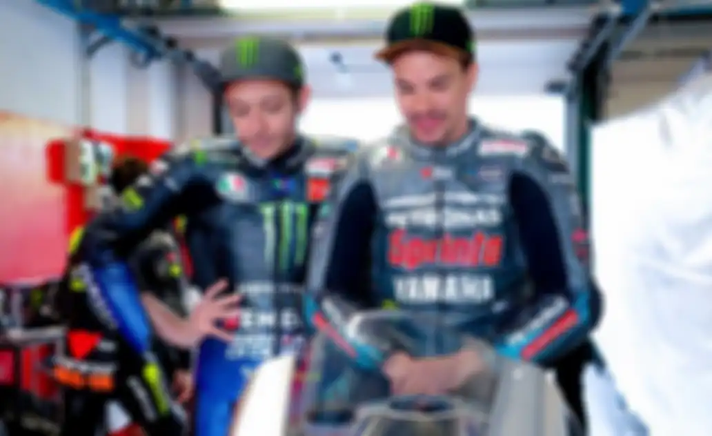 Valentino Rossi dan Franco Morbidelli terlihat latihan bersama di sirkuit Misano, jajal motor Yamaha R1