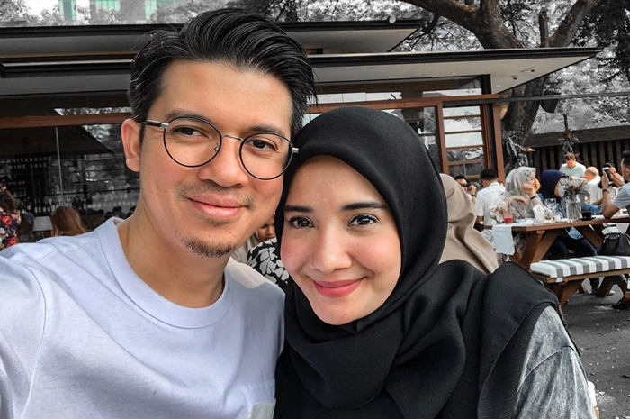 Zaskia Sungkar dan Irwansyah cuek dan malas urusan program hamil .