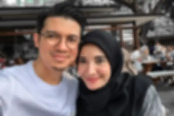 Zaskia Sungkar dan Irwansyah cuek dan malas urusan program hamil .