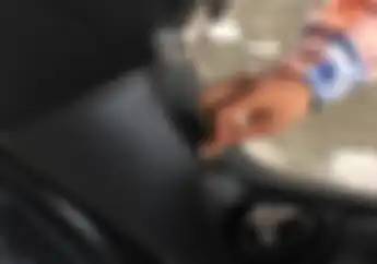 Tips Ringan Sambil Ngabuburit, Modal Rp 10 Ribuan Bodi Motor Kusam Jadi Bening Lagi