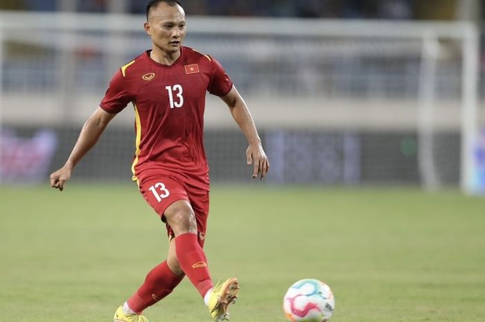 Gelandang timnas Vietnam, Nguyen Trong Hoang. 