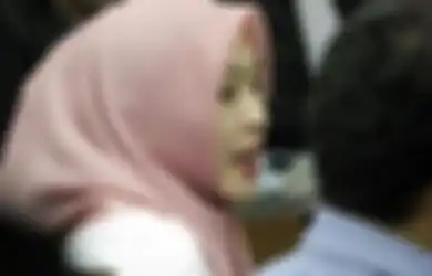 Pasca Bebas, Angelina Sondakh Lakukan 'Ritual' Ini Demi Buang Sial, Pengacara Ungkap Alasannya: Supaya Tidak Balik Lagi