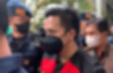 Tak Kuasa Bendung Air Matanya Ketika Bertemu dengan Keluarga Brigadi J, Richard Eliezer Janjikan Hal ini : Saya Siap Bela Bang Yos