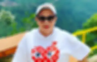 Lakukan Permak Wajah Agar Tampil Cantik, Artis Senior ini Justru Harus Telan Kenyataan Pahit Hingga Jalani 21 Kali Operasi dan Akan Terus Operasi Hingga Akhir Hayatnya