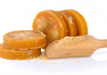 Sekali Coba Langsung Ketagihan, Minum Air Hangat Dicampur Gula Merah Punya Manfaat Luar Biasa, Tiap Malam Bakal Tidur Nyenyak!