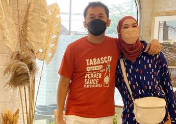 Zaskia Adya Mecca Semringah Bagikan Rutinitas Paginya Bersama Anak dan Suami, Penampilan Hanung Bramantyo yang Dinilai Berbanding 180 Derajat dengan sang Istri Jadi Sorotan!