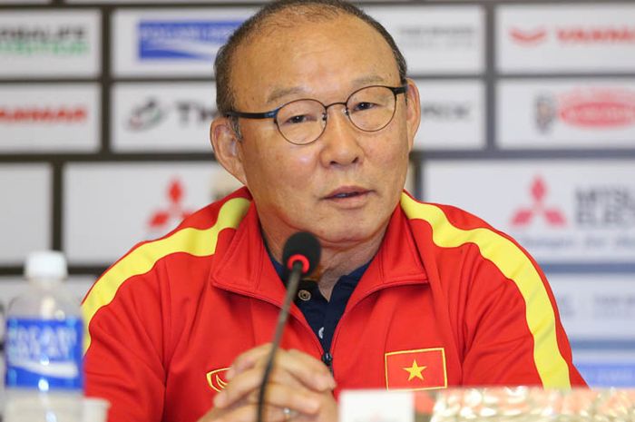 Pelatih Timnas Vietnam, Park Hang-seo, dalam konferensi pers menjelang tampil di Piala AFF 2022.