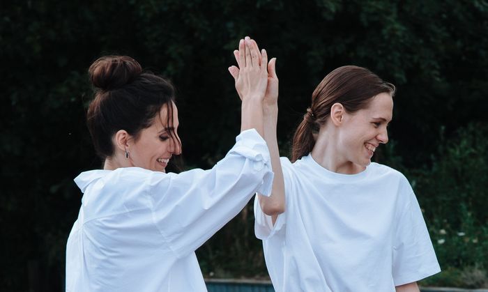 Ilustrasi ibu dan anak