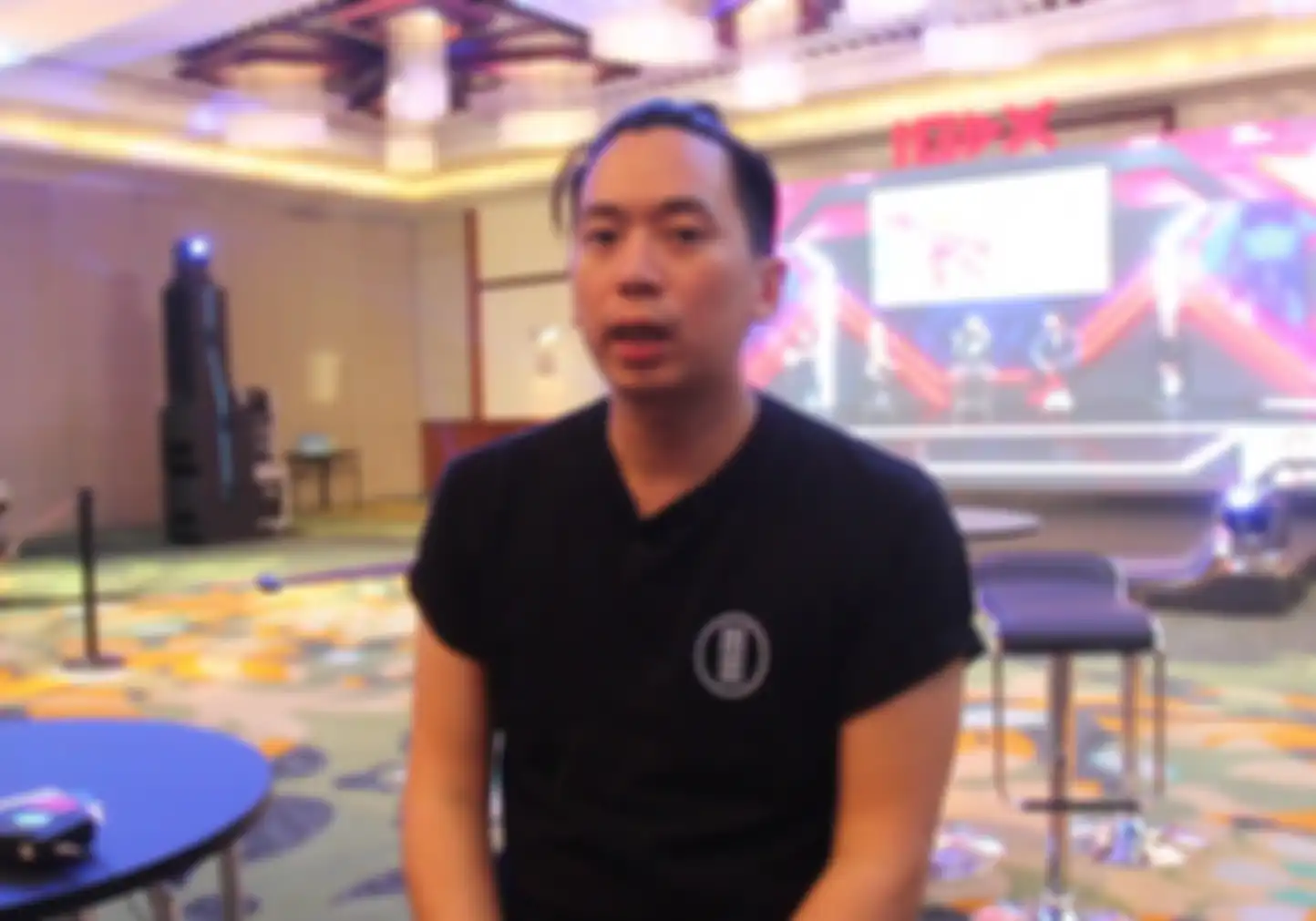 Founder Khayalan Arts, El Lim saat diwawancari GridGame dalam di IGDX 2021, Minggu (21/11).