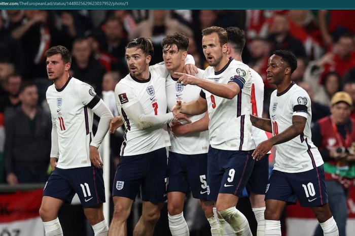 John Stones hindarkan timnas Inggris dari kekalahan kontra timnas Hungaria setelah golnya membuat laga berakhir imbang.