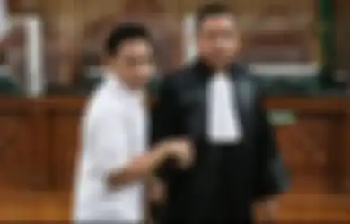 Bela Bharada E Tanpa Dibayar, Tangis Ronny Talapessy Pecah Usai Kliennya Divonis 1,5 Tahun Penjara: Tuhan Kabulkan Doa Orang Kecil 