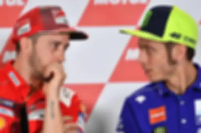 Andrea Dovizioso dan Valentino Rossi