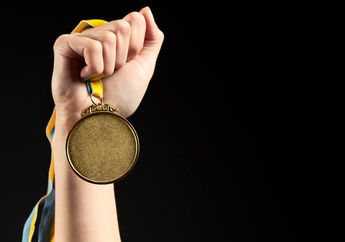 5 Arti Mimpi Dapat Medali Emas Memang Pertanda Baik, Siap-siap Dapat Pencapaian Tertinggi Ini!