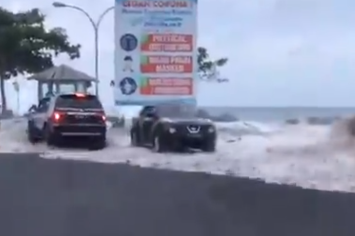 Air laut yang naik ke permukaan di Manado