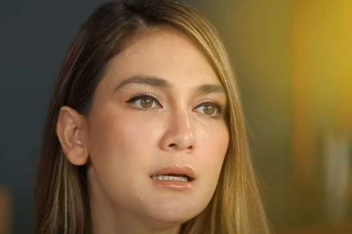 Luna Maya blak-blakan ngaku dirinya kerap sembunyikan beban hingga sangat sensitif meski terlihat ceria di depan kamera